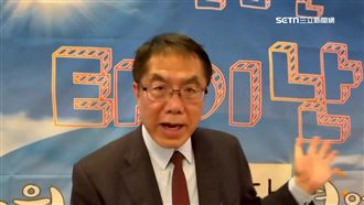 黃偉哲赴韓搶2億訂單！返台搭廉航引論戰