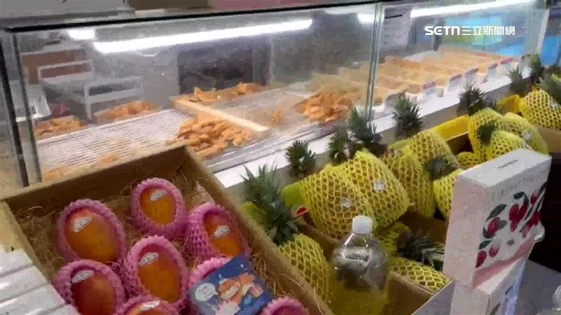 黃偉哲率團赴韓 參與臺南農特產品展售會