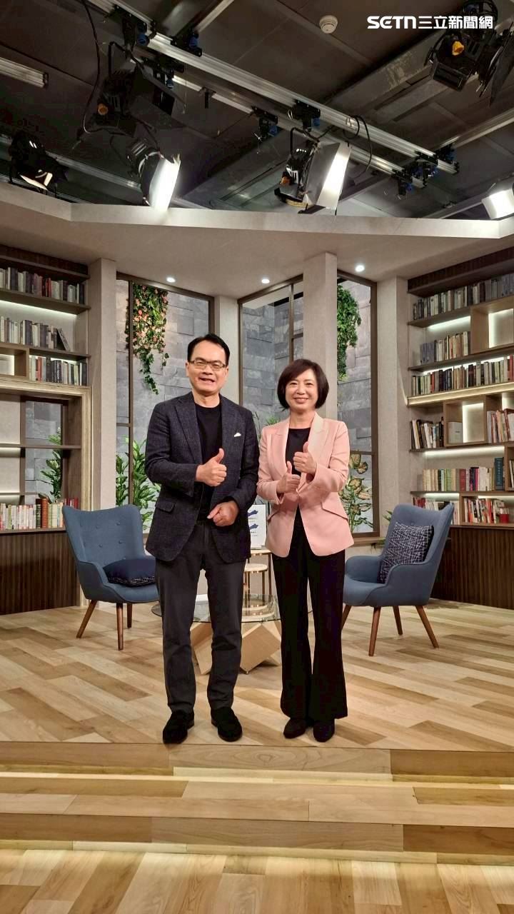 何欣純接受三立新聞《話時代人物》節目主持人鄭弘儀專訪(圖/《話時代人物》)