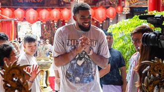 NBA球星赴1廟擲聖筊奪冠　張善政：靈驗