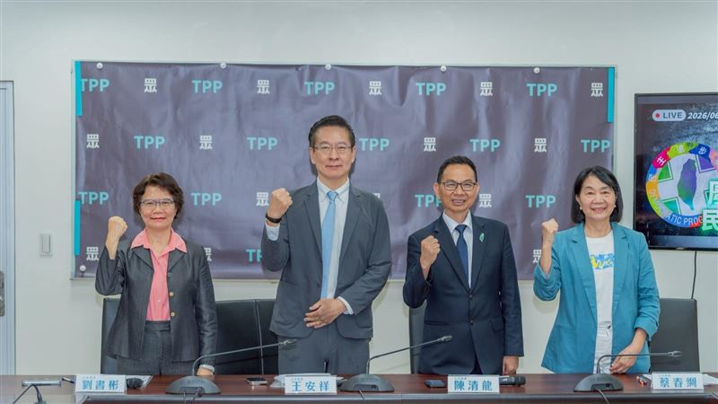白營喊否決監委:刪光法定支出外所有預算