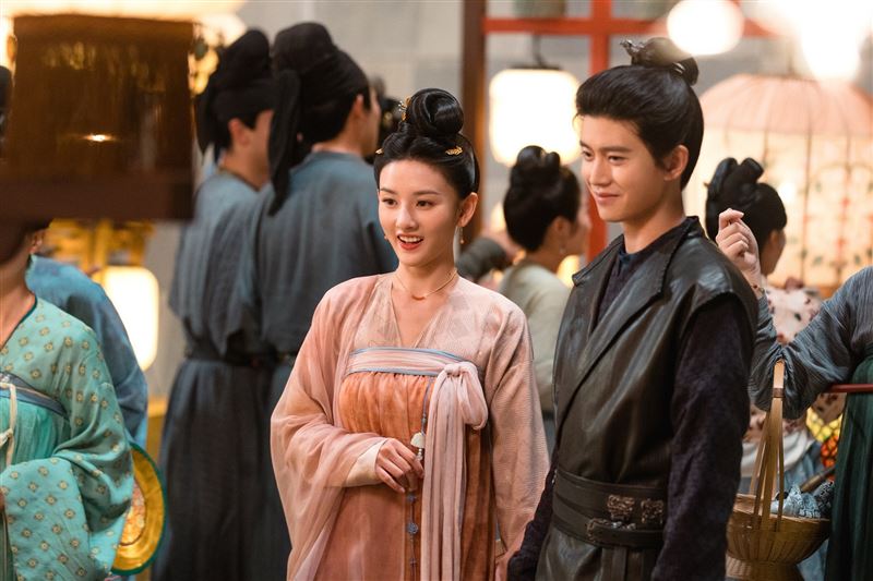 《無憂渡》由宋祖兒（左）與任嘉倫（右）主演。（圖／中視提供）