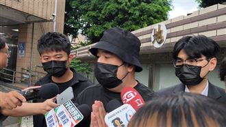 閃兵案開庭45分結束！阿達步出法庭這樣說