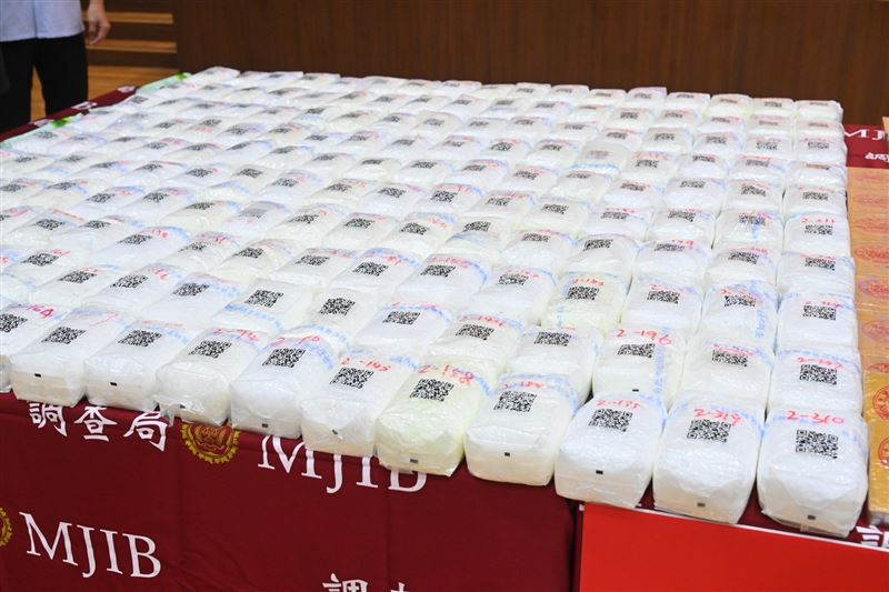 行政院長卓榮泰今(16)日出席法務部調查局緝毒成果記者會。(圖/行政院提供)