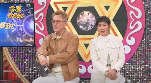 讚何篤霖「娛樂資優生」　黃越綏獻祝福