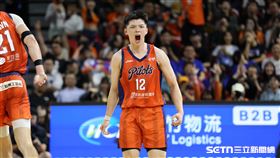 PLG總冠軍賽G6，領航猿李家慷投進三分球怒吼。（圖／記者劉彥池攝影）