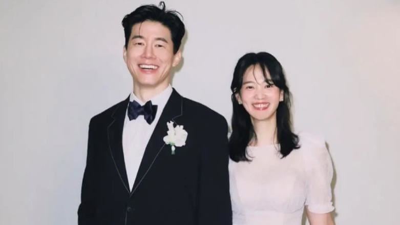 金武烈被倒追!老婆主動出擊成功抱回男神