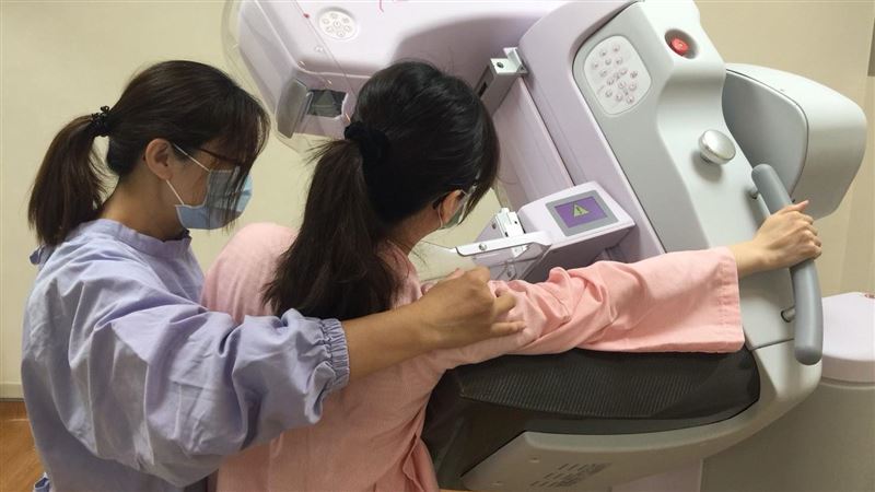 每5患者1人復發!她胸部「小抽痛」竟乳癌