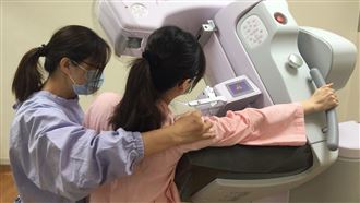 每5患者1人復發！她胸部「小抽痛」竟乳癌