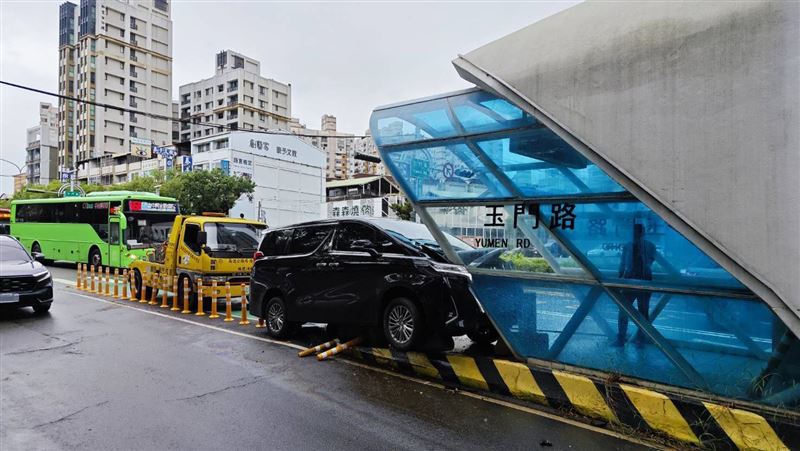 男涉毒駕自撞台中西屯公車站 檢聲押獲准