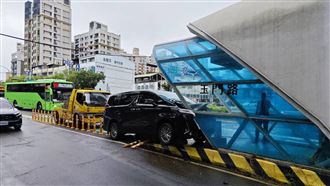 男涉毒駕自撞台中西屯公車站　檢聲押獲准