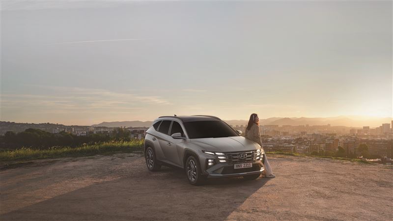 HYUNDAI全新TUCSON L Premium油電休旅。(圖/HYUNDAI提供)