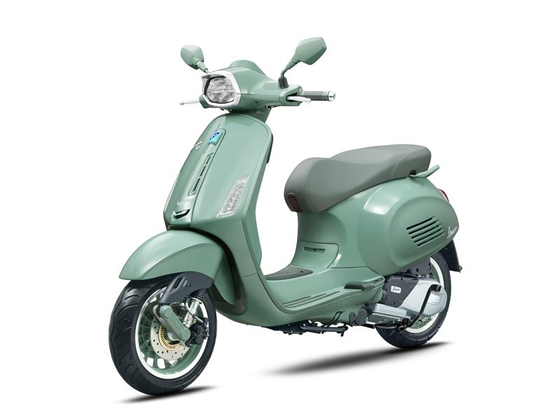 Vespa 98致敬的80周年特仕版。(圖/Vespa提供)