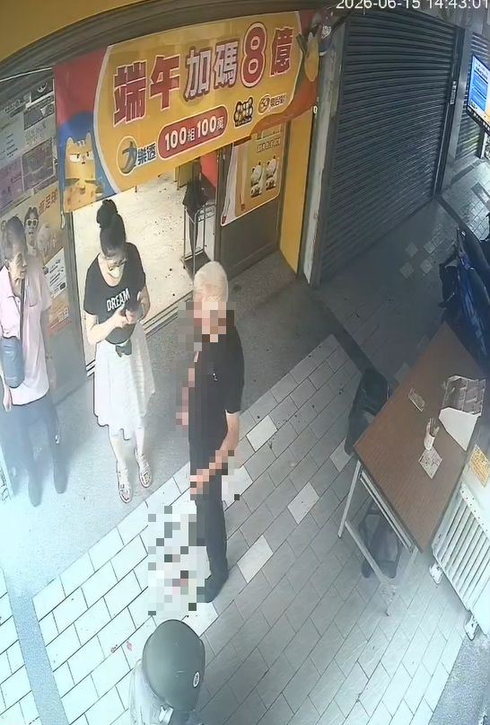 68歲陳姓老翁無端遭受攻擊,鼻子遭鑰匙戳傷、一眼失明。(圖/翻攝畫面)