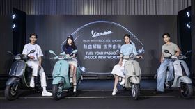Vespa Sprint 80th 180以經典粉彩綠向初代傳奇致敬。（圖／Vespa提供）