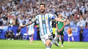 梅西（Lionel Messi）1人進3球，阿根廷擊敗阿爾及利亞。（圖／美聯社／達志影像）