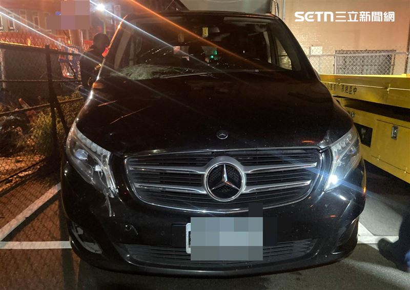 王男酒後開賓士車撞死人後肇逃,落網時酒測值高達1.02毫克。(圖/翻攝畫面)