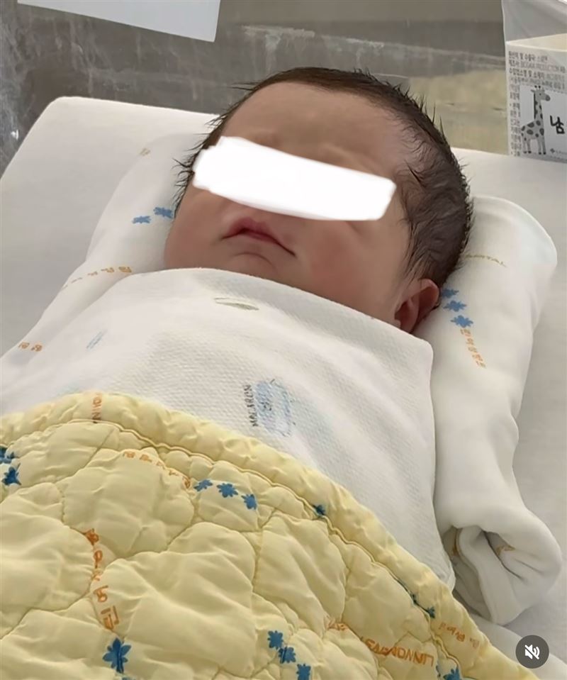 南保羅替寶寶取小名為「小豆子」。(圖/翻攝自IG)