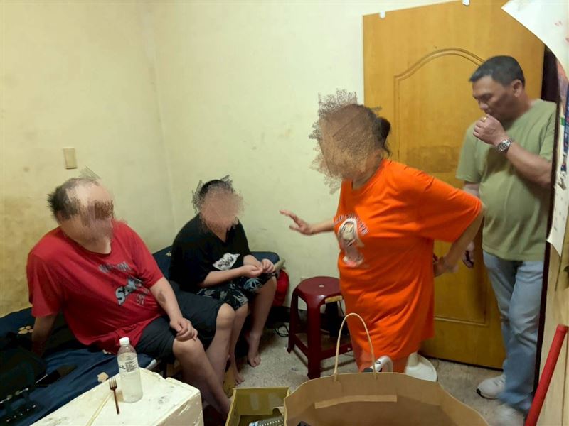 11歲孝子小倫照顧全家太懂事!毒駕毀爸爸阿勇人生,家貧窮苦一度靠剩飯剩菜續命。(圖/翻攝自《愛的延續》公益協會臉書)