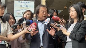 民進黨立委王世堅出席中執會前受訪（圖／記者劉秀敏攝影）