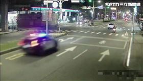 陳男駕駛吊牌車拒檢逃逸，還一路違規遭開出6張罰單。（圖／翻攝畫面）