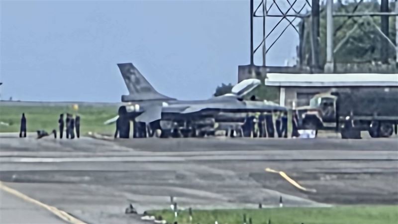 F-16降落「路燈斷頭」民代揭露:非第一次