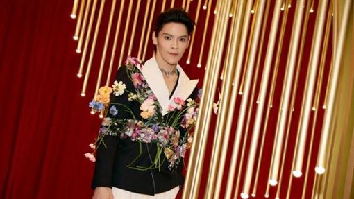砸5億捧不紅　向佐認了「就是扶不起」