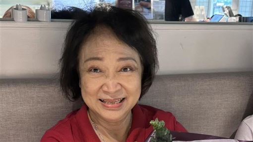 洗澡突摸到硬塊　名廚乳癌1期動刀搶命