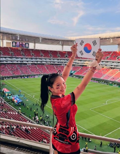 FIFA邀請「ino Cat」以貴賓身分出席19日在瓜達拉哈拉舉行的南韓對墨西哥世界盃小組賽。(圖/翻攝自IG @inocat_t)