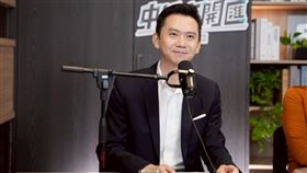 鄭朝方今（18）日接受主持人黃光芹《CNEWS匯流新聞網》政論live直播節目《中午來開匯》專訪。（圖／中午來開匯提供）