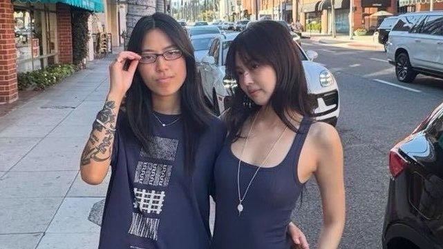 Jennie爆秘戀女歌手 同款飾品、歌詞被挖