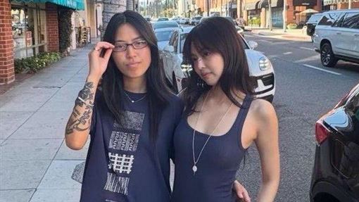 Jennie爆秘戀女歌手　同款飾品、歌詞被挖