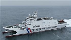 中國科研船闖入我國東部經濟海域　海巡署強勢執法。（圖／海巡署提供）