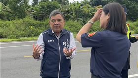 F-16撞路燈！花蓮議員要台電路燈地下化（圖／翻攝邱光明臉書）