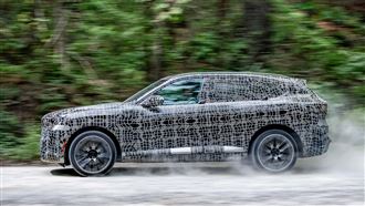 捕獲BMW X5偽裝車　驚見車門把手消失了