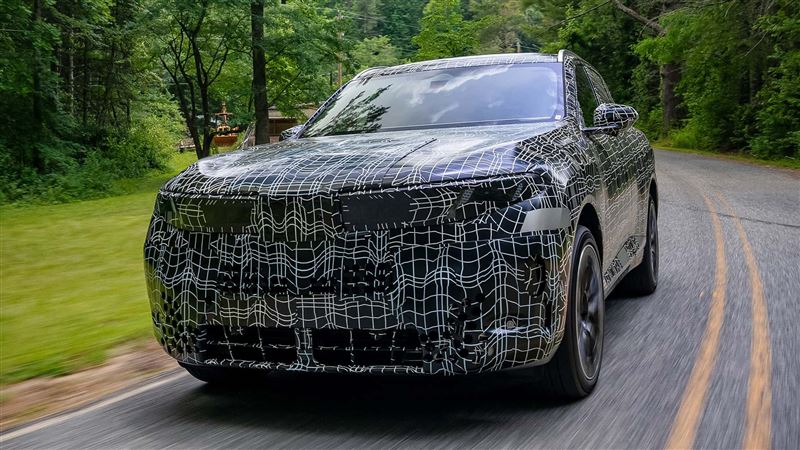 新世代BMW X5偽裝車。(圖/翻攝BMW網站)