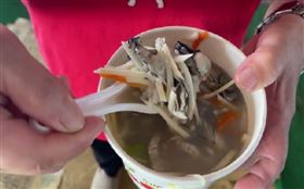 霸氣！東石龍舟賽40週年　送萬碗蚵仔粥免費吃