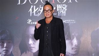 王力宏獻唱悼好友黃大煒　台下歌迷聽哭了