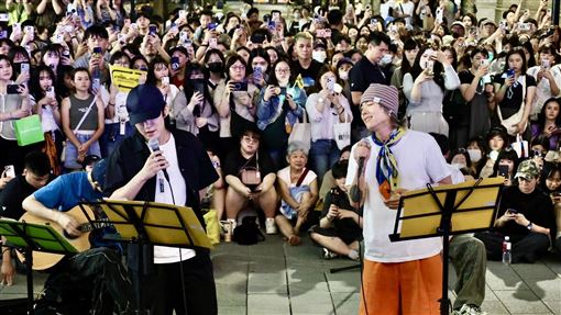 FTISLAND突襲！千人信義區街頭狂奔路人驚