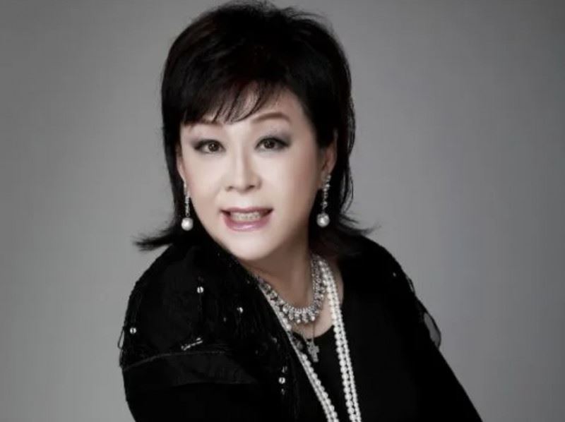 現年73歲的南韓資深歌手玉姬(옥희,Ok Hee)近年因罹患腎臟癌持續和病魔對抗。(圖/翻攝自IG)