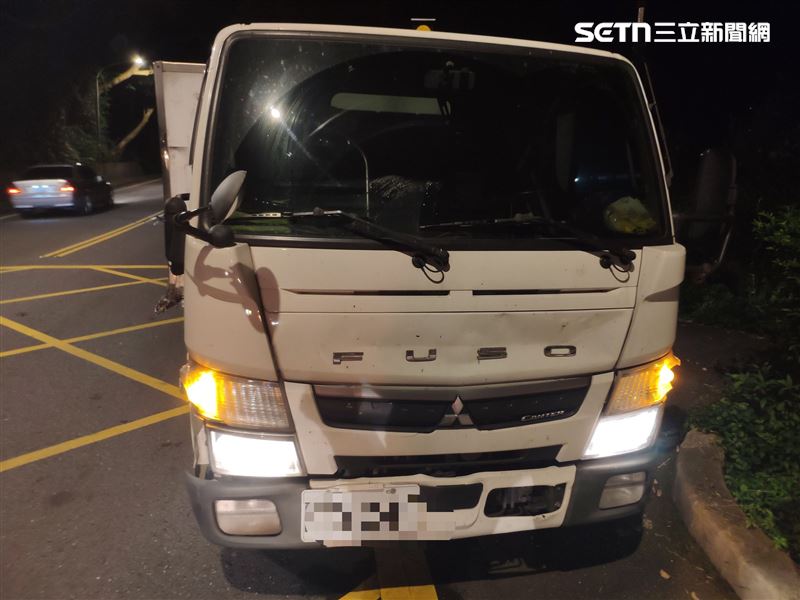北市張男開車行經仰德大道四段違規超車撞死機車騎士。(圖/翻攝畫面)