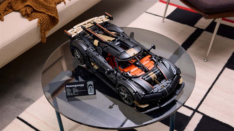 樂高科技系列1:8比例科尼賽克Sadair’s Spear模型盒組。(圖/翻攝Lego網站)