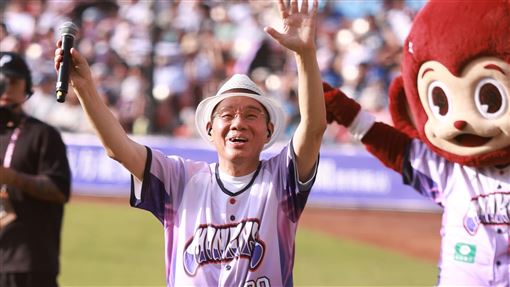 「偶數陳雷」來了！台語天王嗨翻動紫趴