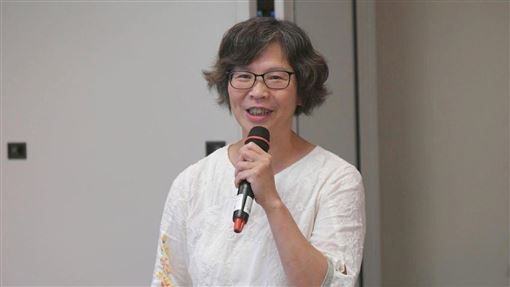 震撼！蔡壁如宣布今起「短期出家」修行