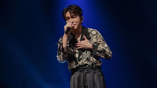 許志豪演唱會一半淚崩　深情告白最愛的人