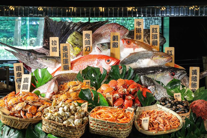 台北晶華酒店首度推出栢麗廳平日下午茶單人套票10張組,特價8,800元,享68折優惠。(圖/飯店旅宿業者提供)