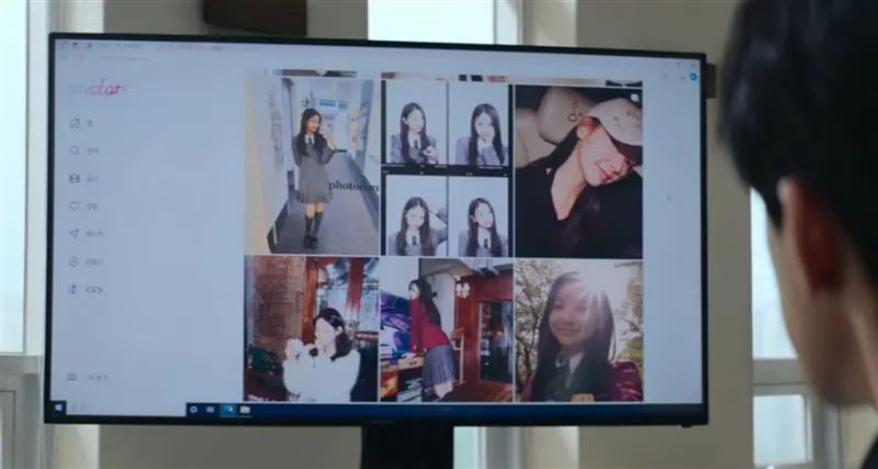 朴敘允是被劇組要求才瘋狂自拍。(圖/翻攝自Netflix)