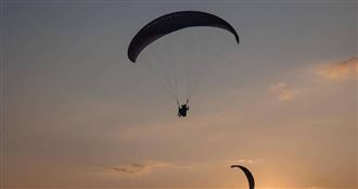 差幾秒！男跳傘離機瞬間「狠撞機翼」慘死