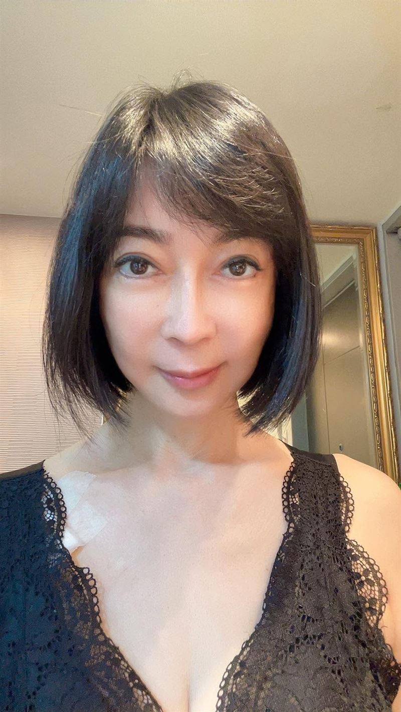 顧婕做了三天化療。（圖／翻攝自顧婕臉書）