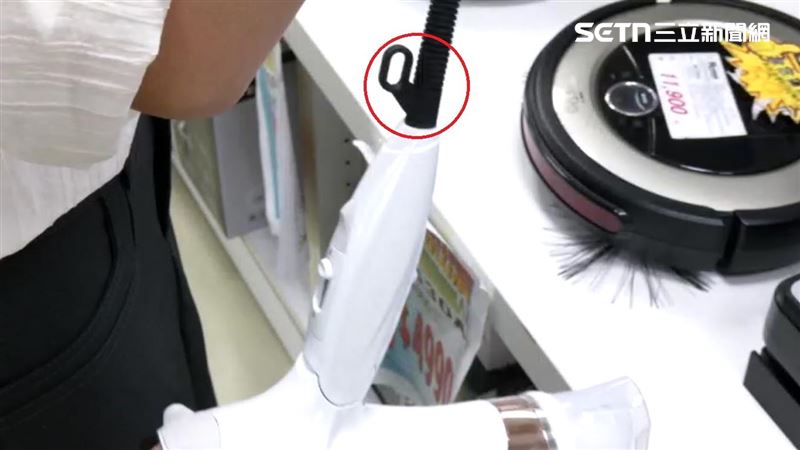 消防員提醒，若吹風機機身與電線連接處有破損，應馬上更換。（圖／資料照）